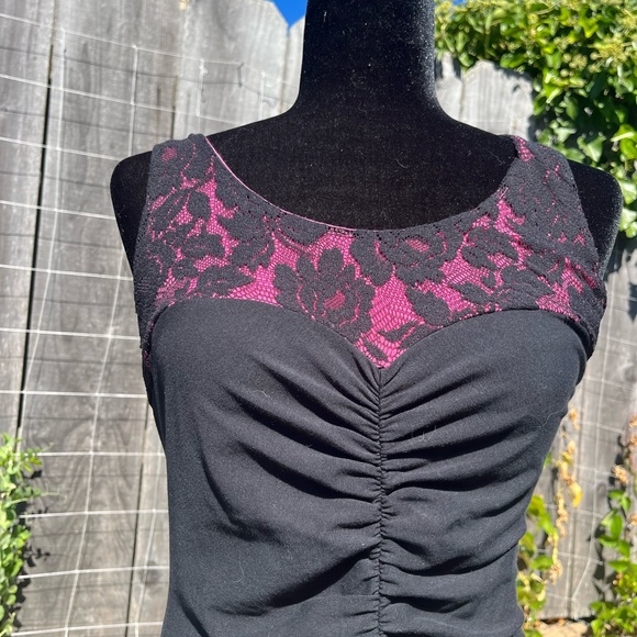 Vintage betsy johnson dress, late 90’s. Black with pink detail. Size M - Picture 3 of 9